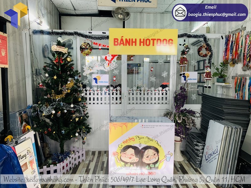 booth-ban-banh-hotdog-tphcm